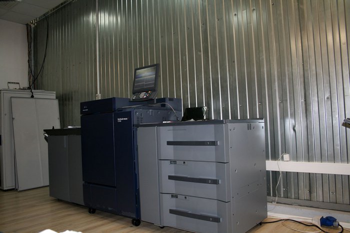      Konica Minolta C1100