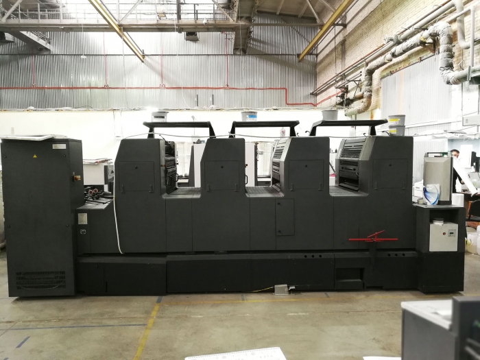 Для печати на картоне повышенной плотности была установлена офсетная печатная машина Heildelberg PM 74-4